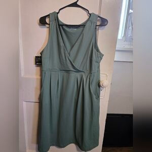Eddie Bauer travel dress. Sage
